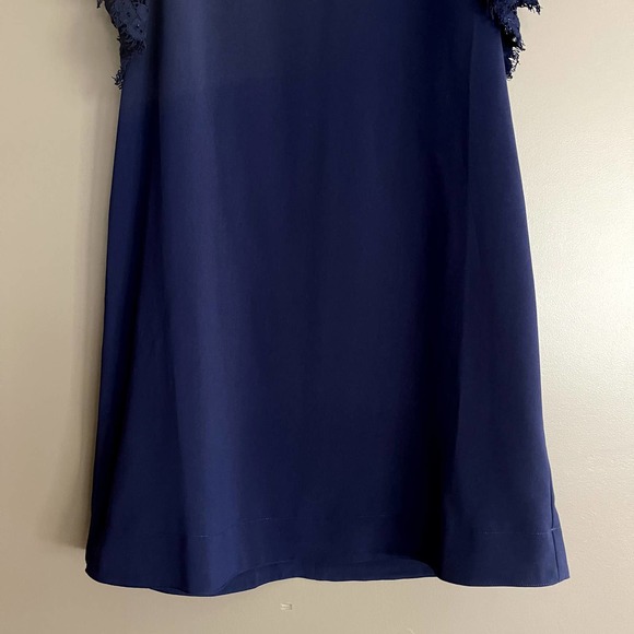 NWT Sugar + Lips Camilia Crochet Trim Dress Navy Blue Size XS‎ Lace Sleeve Shift - Picture 4 of 11